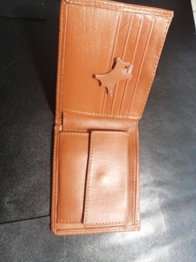 عکس تولیدی گالری چرم تیماج