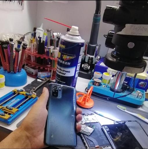 مرکز فروش و تعمیرات تخصصی موبایل گنجینه 