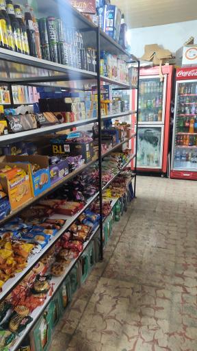 عکس عظیمی مارکت