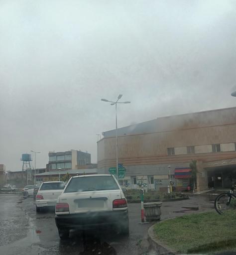 عکس بیمارستان آموزشی درمانی پژوهشی امام خمینی (ره)