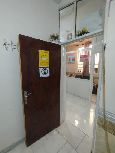 عکس دبیرستان باغبان علم