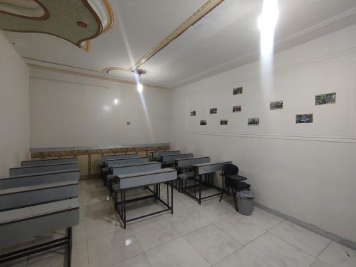 عکس دبیرستان باغبان علم