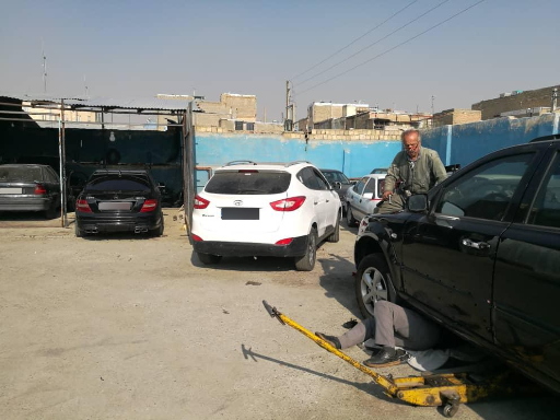 عکس تعمیرگاه آقاخان بیگی