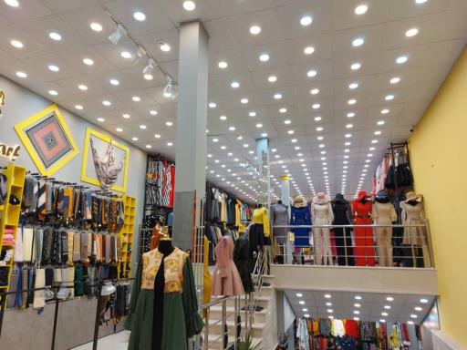 عکس بازار پوشاک رزا