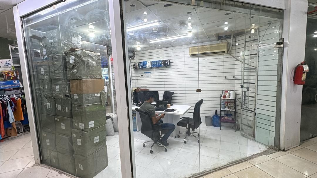 عکس کارگو سرودی