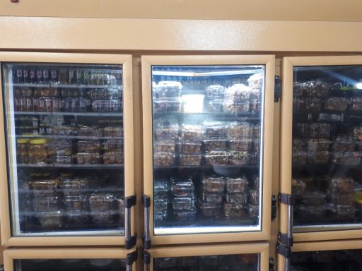 عکس شهر خرما - سوغات سرای عارف