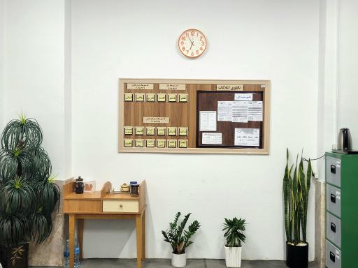 عکس مدرسه از راه دور آراد (دیپلم بزرگسالان)