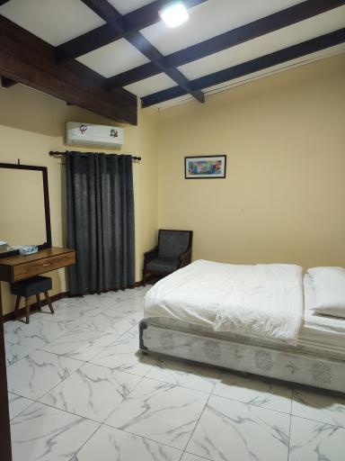 عکس هتل پاپیون