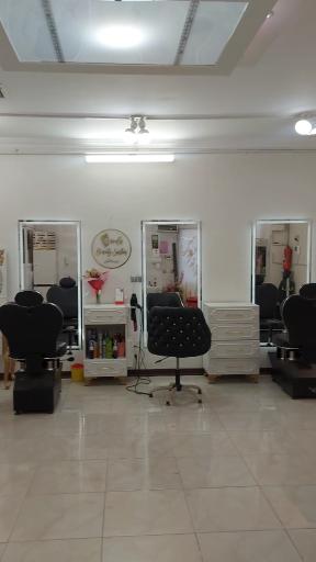 عکس سالن زیبایی وردا