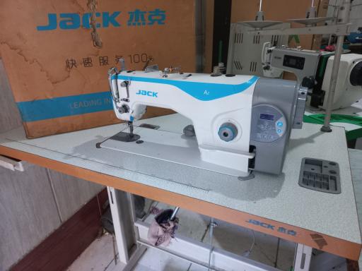 عکس فروشگاه چرخ خیاطی عرفان 