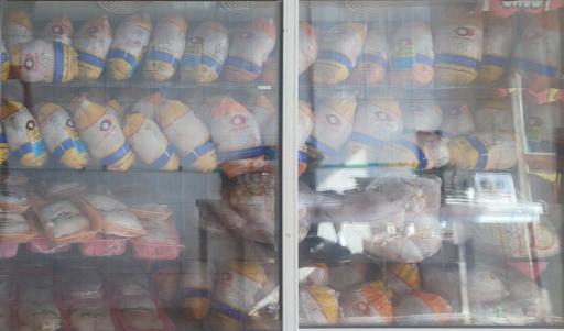 عکس فروشگاه مرغ کشتار روز دکتر جوان و تنظیم بازار (نورا)