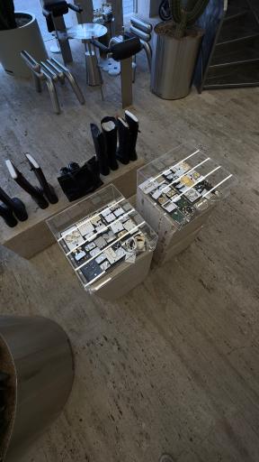 عکس فروشگاه پوشاک نیلو