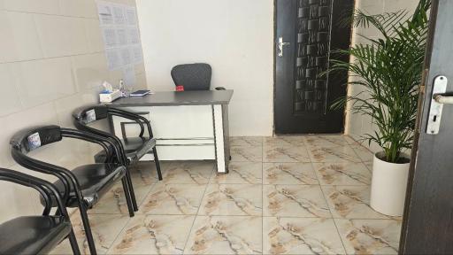 عکس دندانپزشکی دکتر اعظم اکبر فرخانی