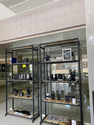 عکس لاینر لوکس لایت