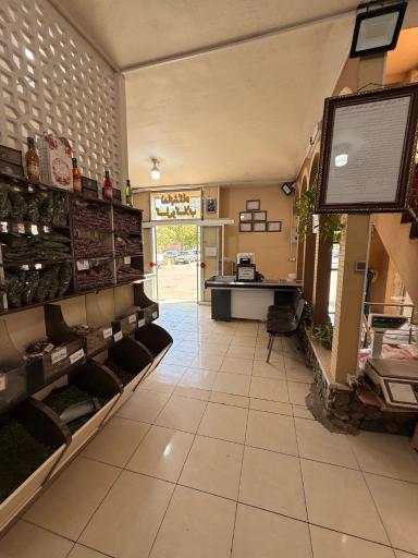 گنجینه گل و  گلاب کاشان