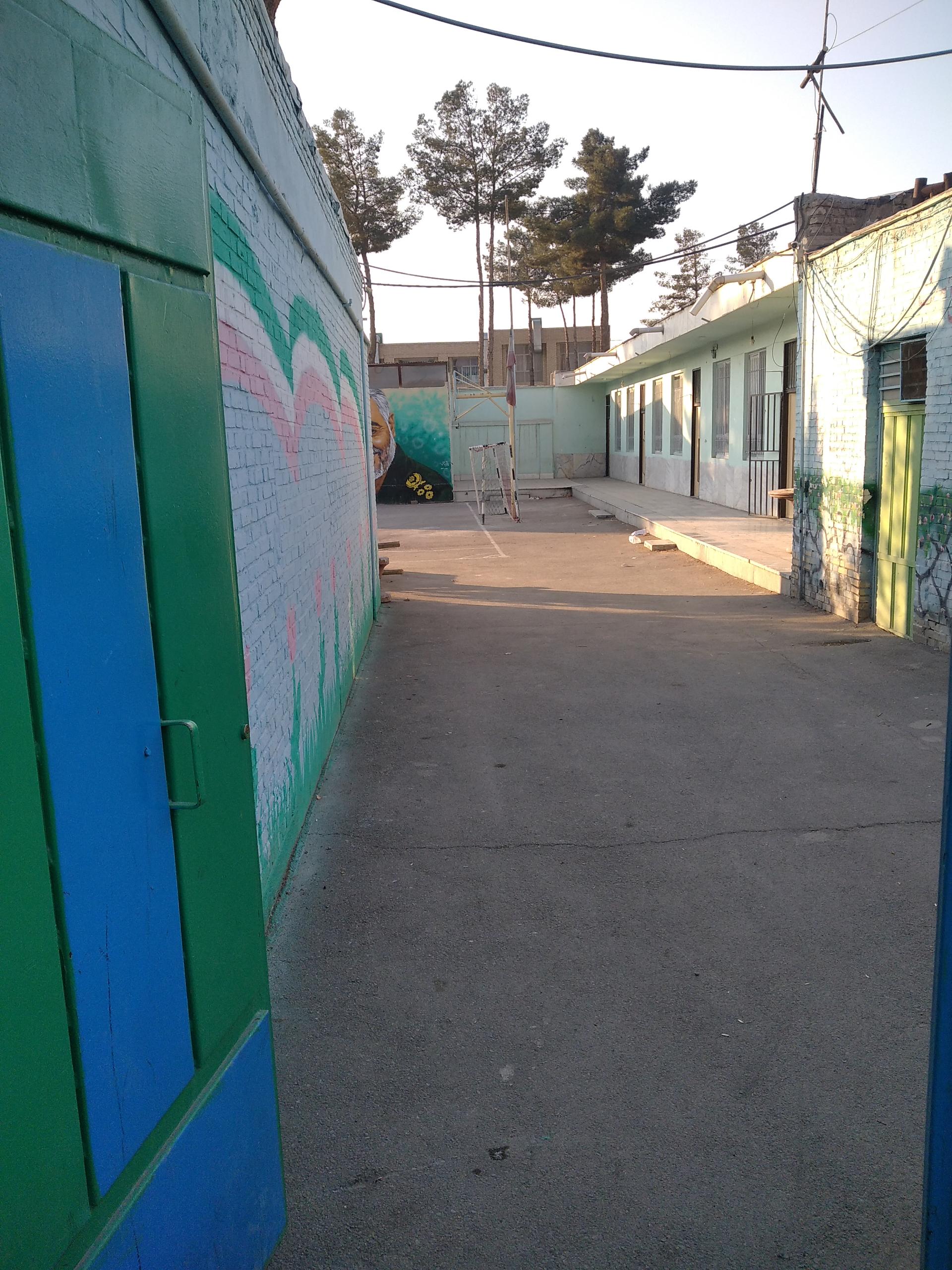 عکس دبیرستان ابوذر