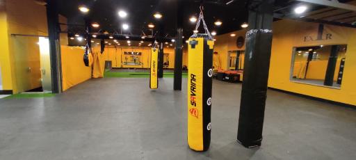 عکس باشگاه ورزشی اکسیر