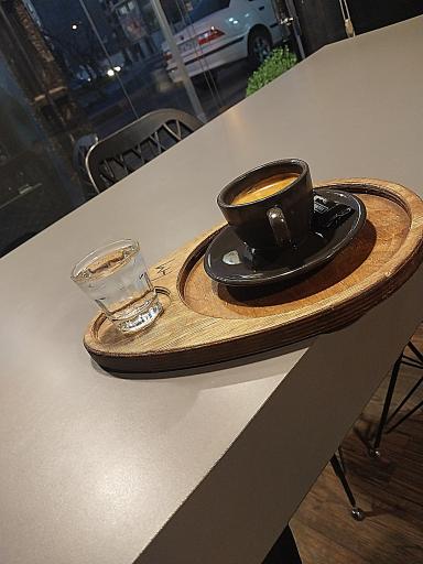 عکس کافه هزار و یک شب