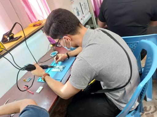 عکس مجتمع آموزشی موبایل ایران