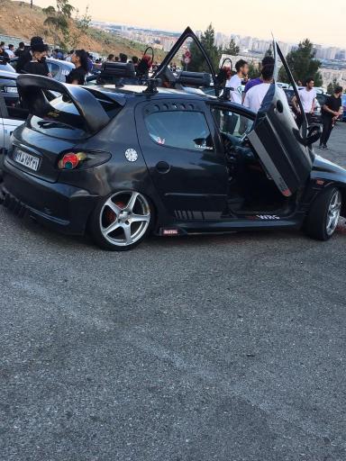 عکس پارکینگ 1 آبشار تهران