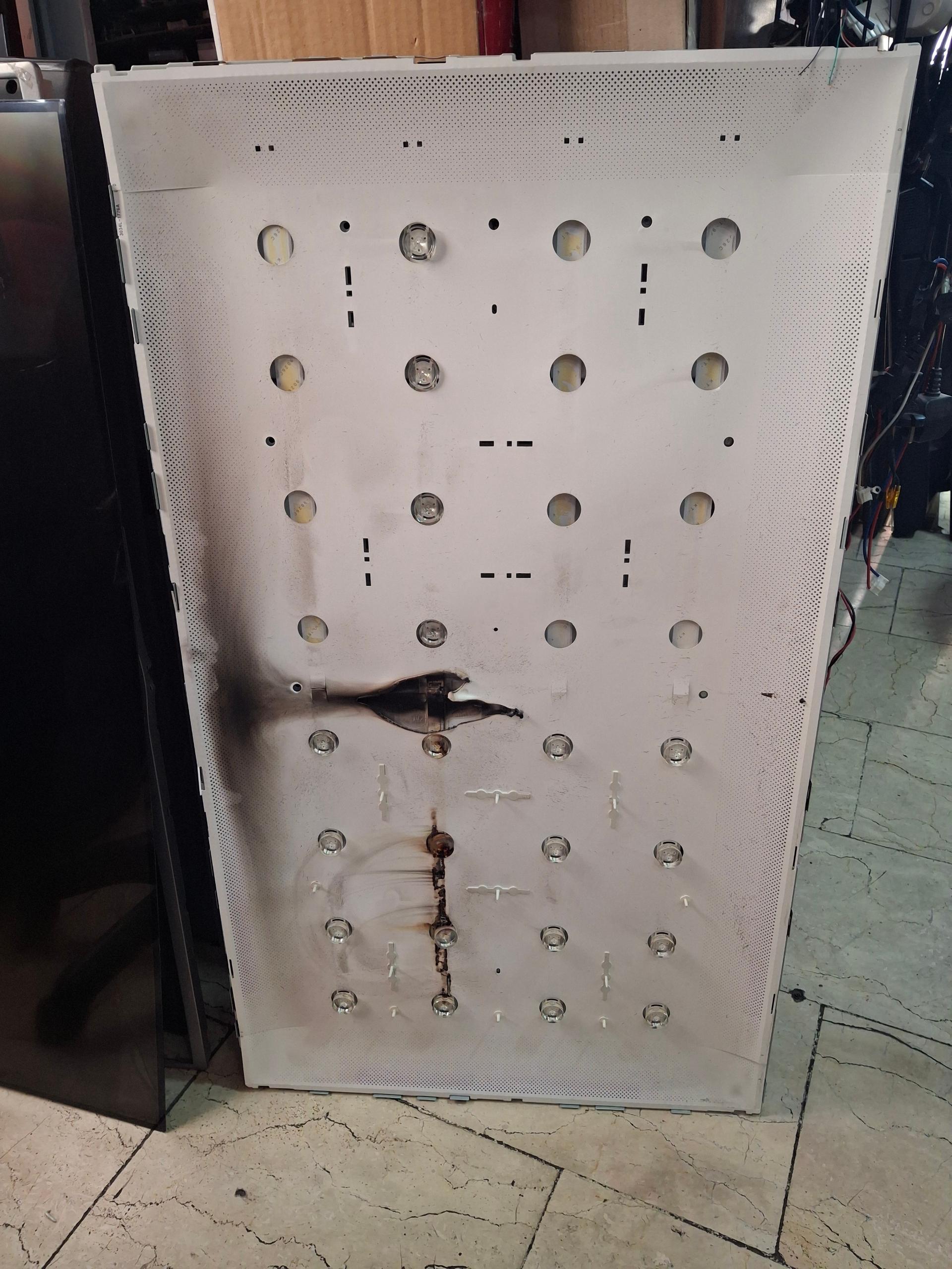 عکس تعمیرات تلویزیون پایتخت