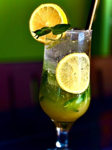 عکس کافه سنترال