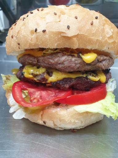 عکس فست فود مانوش