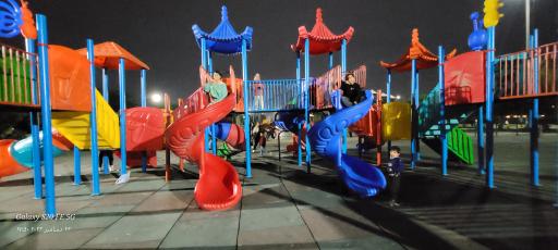 عکس زمین بازی کودکان