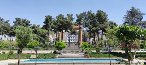 عکس دانشکده مدیریت دانشگاه تهران