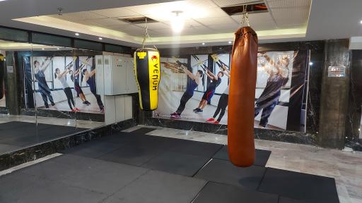 عکس باشگاه بدنسازی پازل فیت