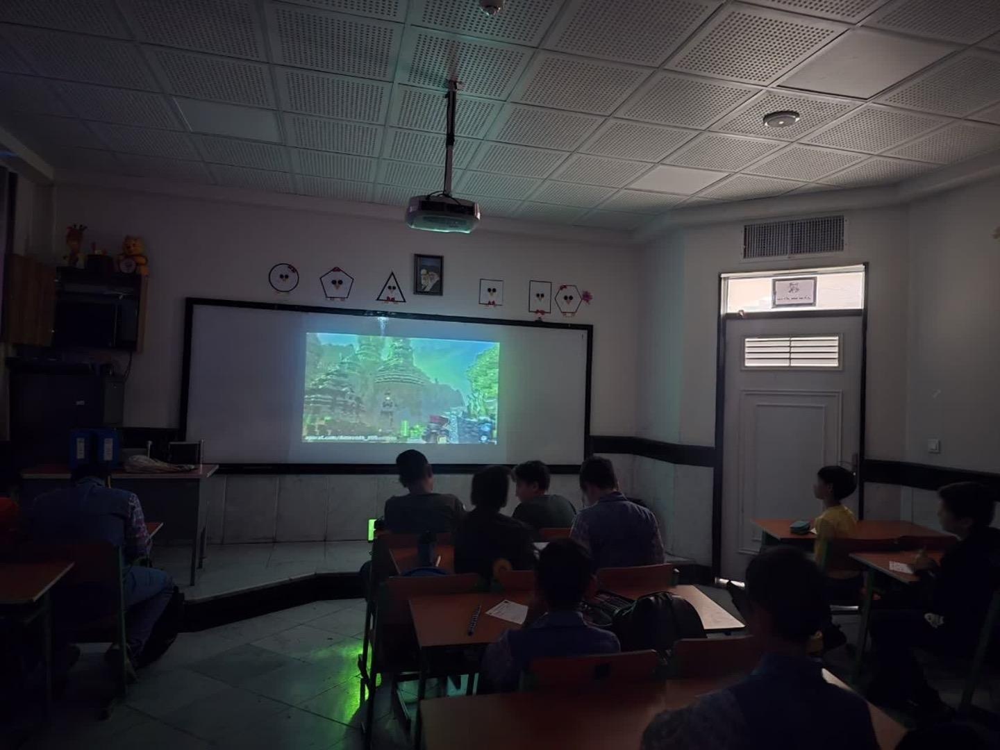 عکس اکادمی زبان بابک شعبه امامیه