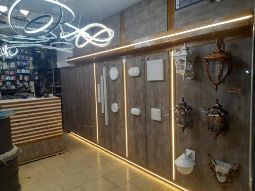 عکس الکتریکی شاهچراغ