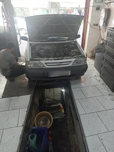 عکس تعویض روغن و اتو سرویس مهدی