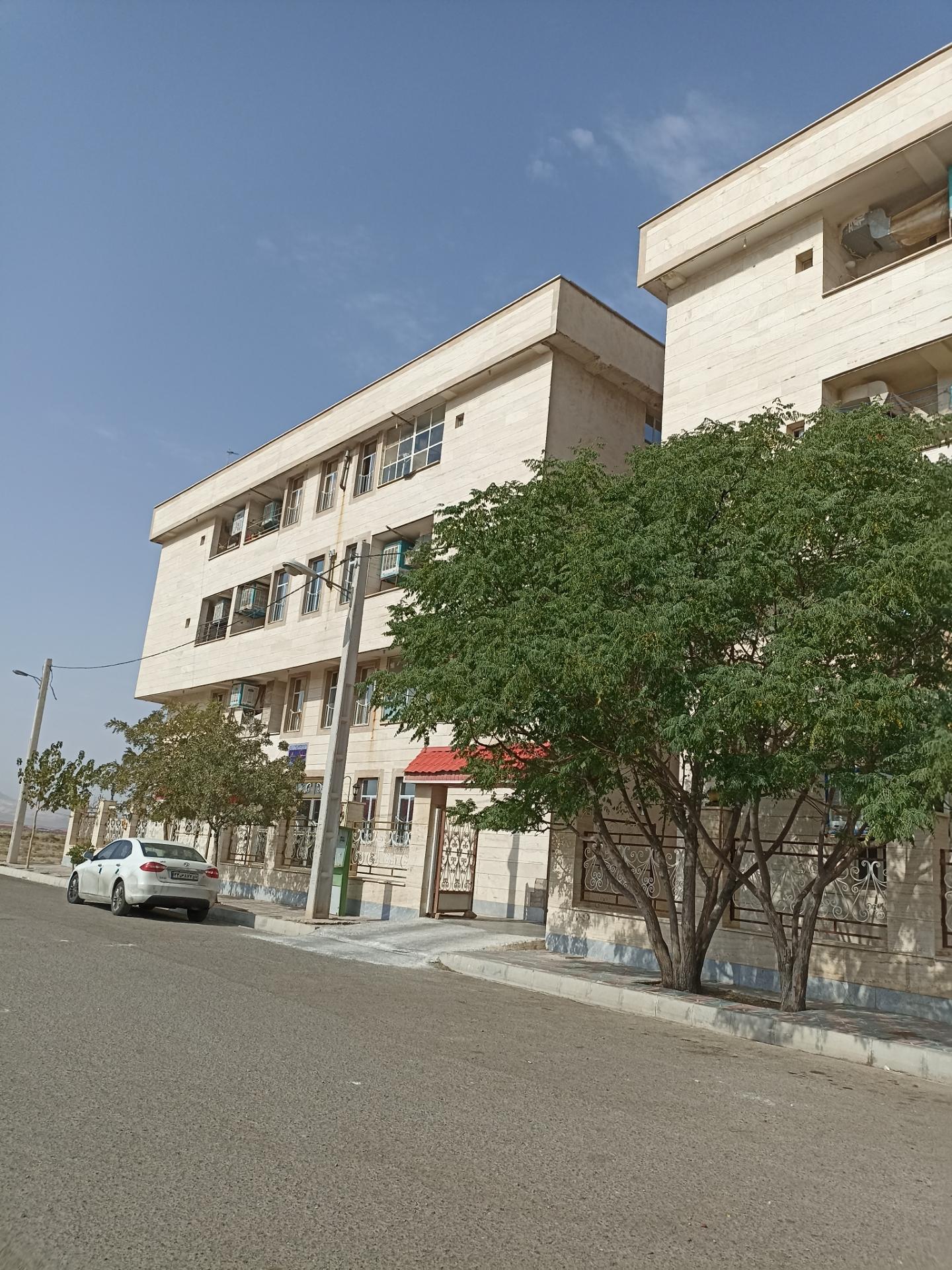 عکس ساختمان 44 واحدی غزال ۲