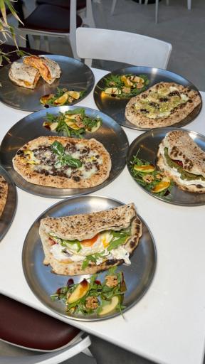 عکس کافه رستوران گریلا 