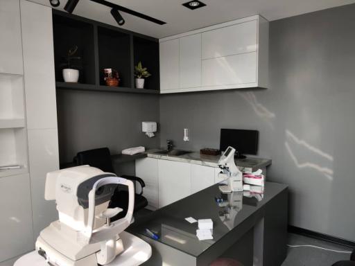 عکس کلینیک چشم نور امید