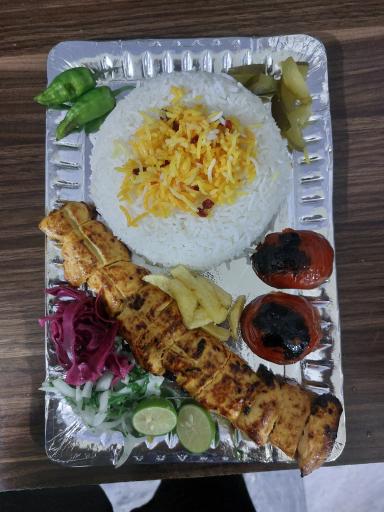 عکس تهیه غذای زرین مهر