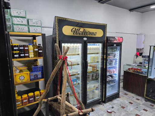 عکس لبنیات ارگانیک نیشتمان