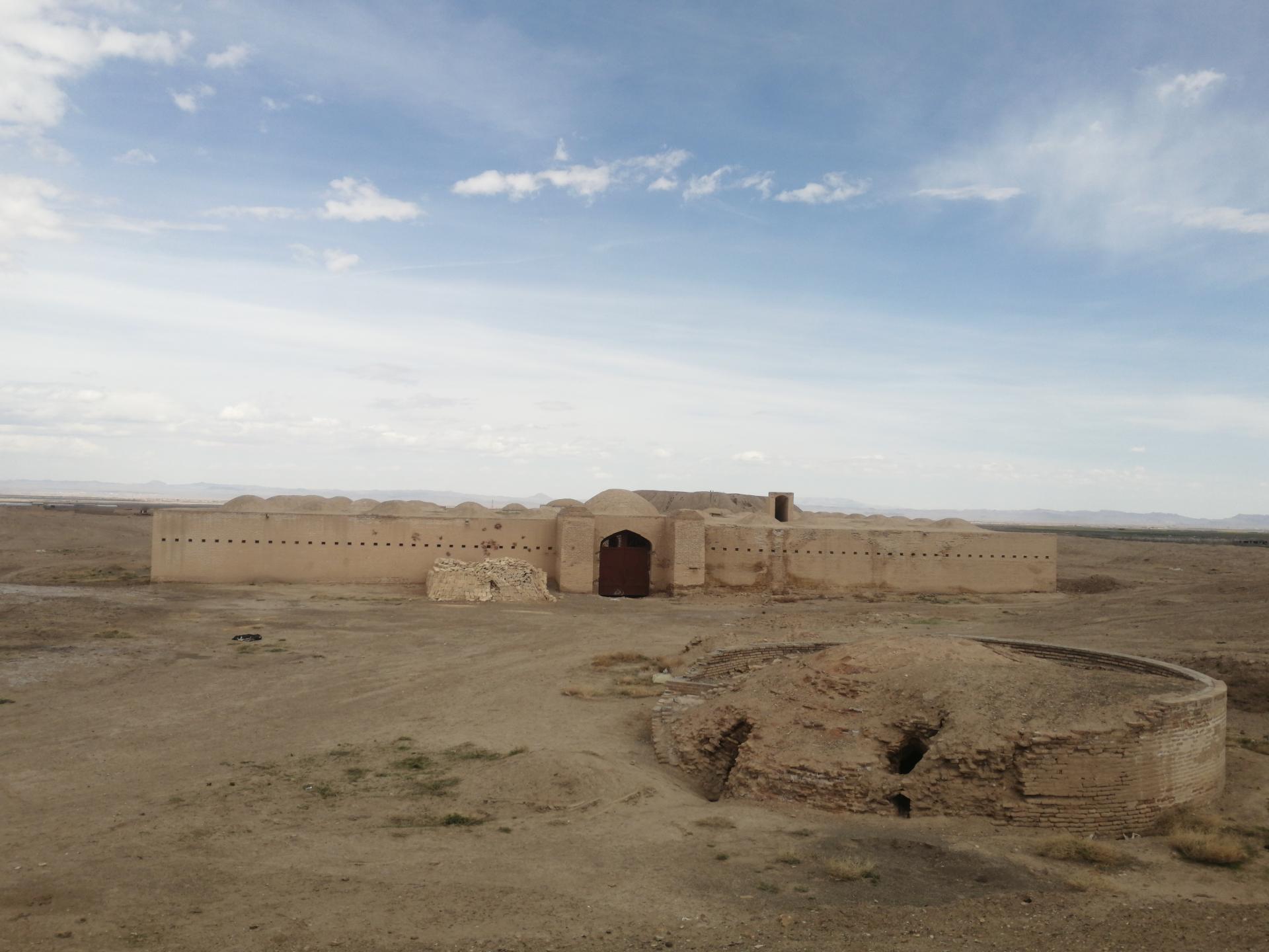 عکس کاروانسرای آوه