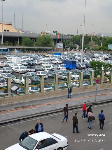 عکس پارکینگ روباز ترمینال جنوب