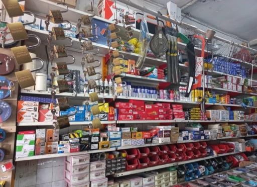 عکس فروشگاه‌ ابزار و یراق‌حسینی