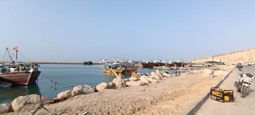 عکس اسکله صیادی و قایق و کشتی 