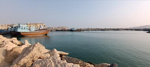 عکس اسکله صیادی و قایق و کشتی 