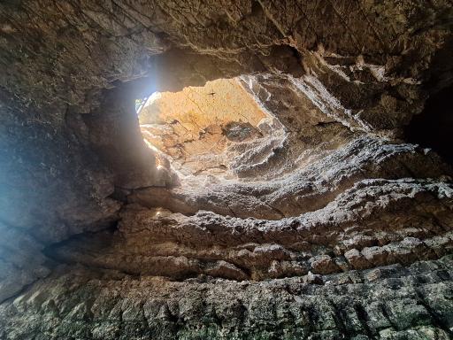 عکس غارهای توریستی هوتو و کمربند