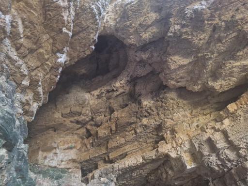 عکس غارهای توریستی هوتو و کمربند