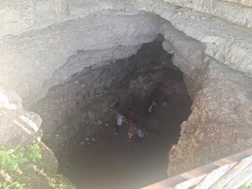 عکس غارهای توریستی هوتو و کمربند