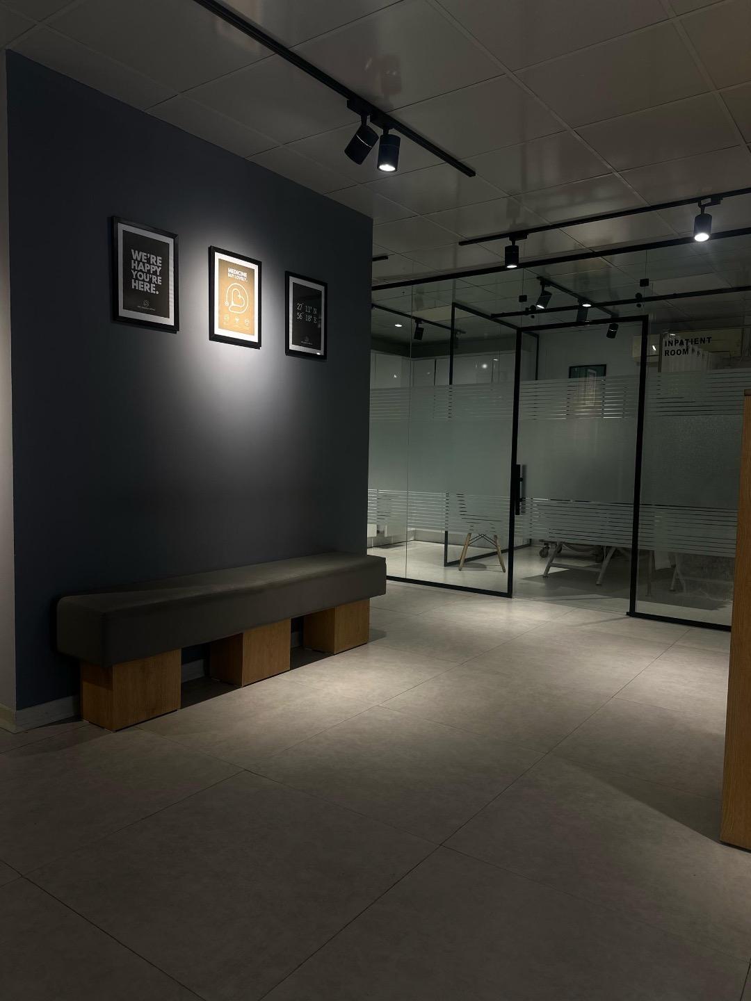 عکس درمانگاه شبانه روزی بُقراط