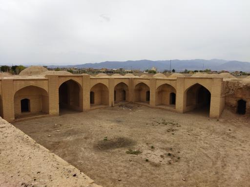 کاروانسرای آوه
