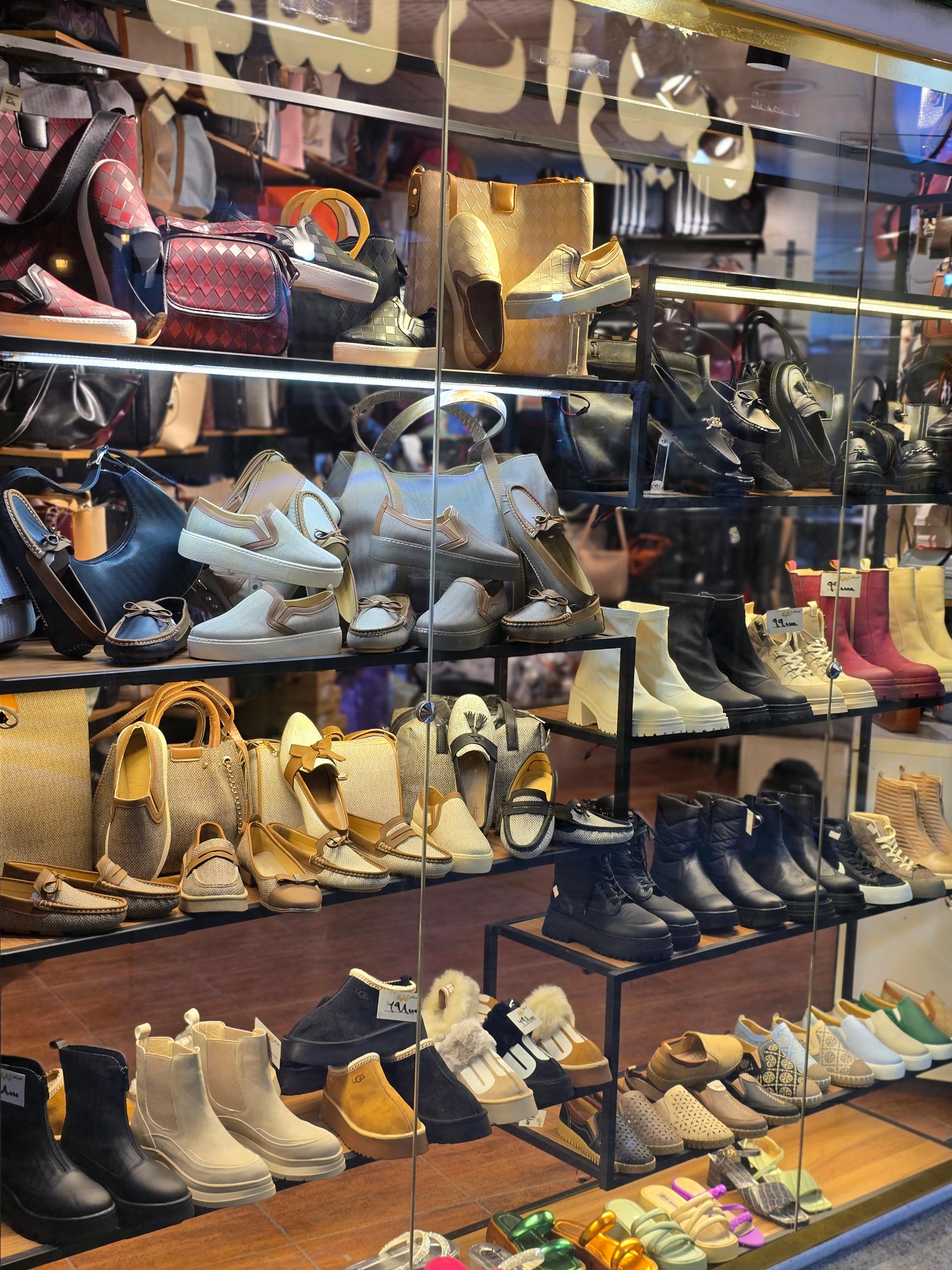 عکس کیف و کفش ترافیک