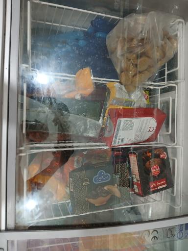 عکس سوپرمارکت امیران شبانه روزی